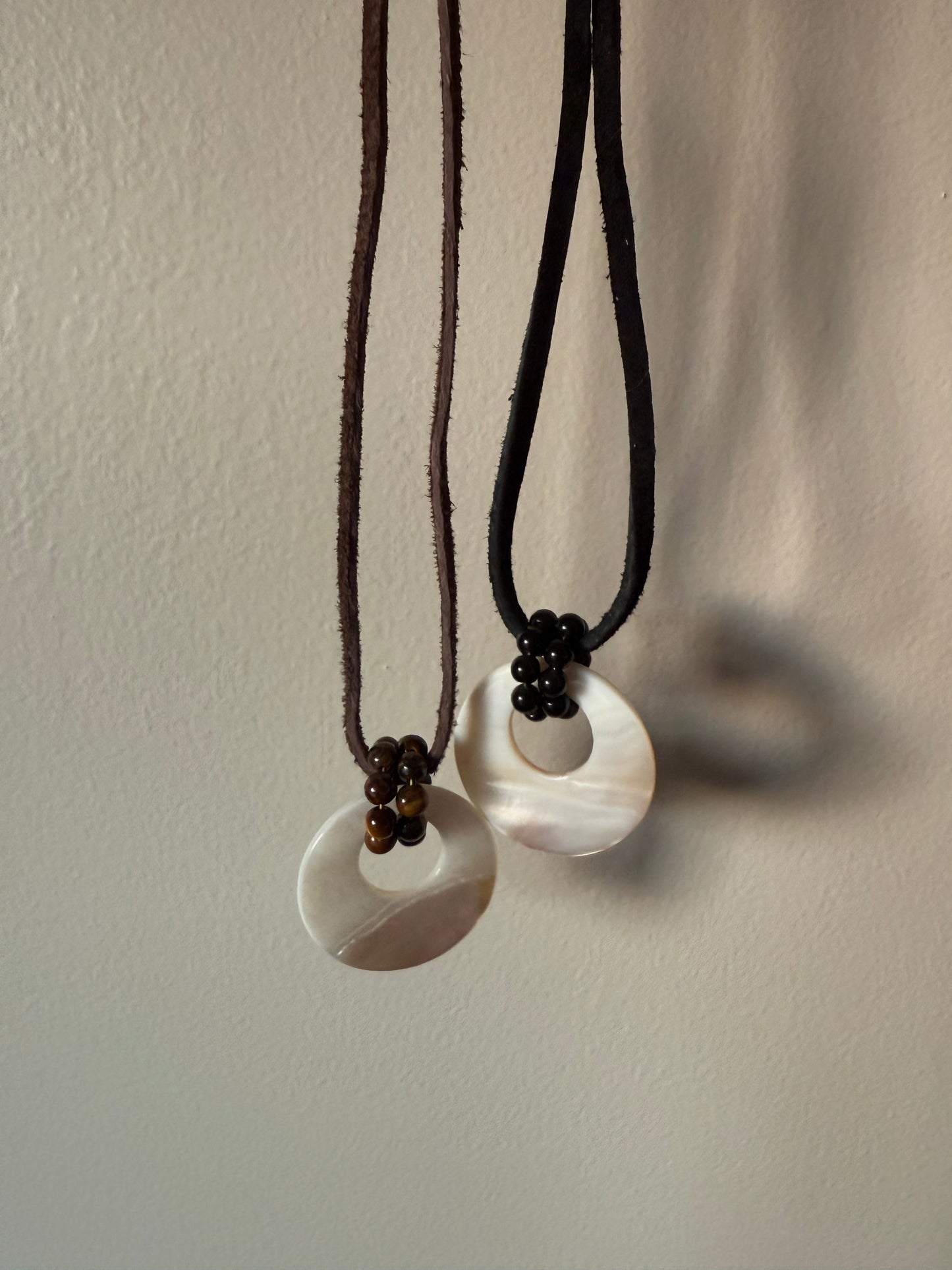 Tiger's Eye/Mother-of-pearl Pendant Necklace