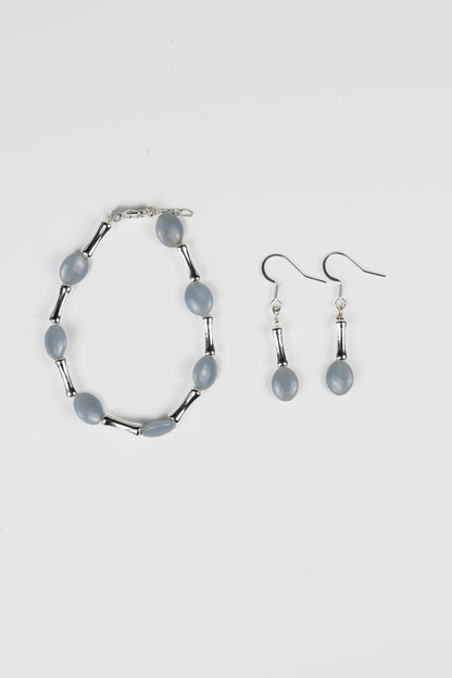 The Flow Earring: Angelite