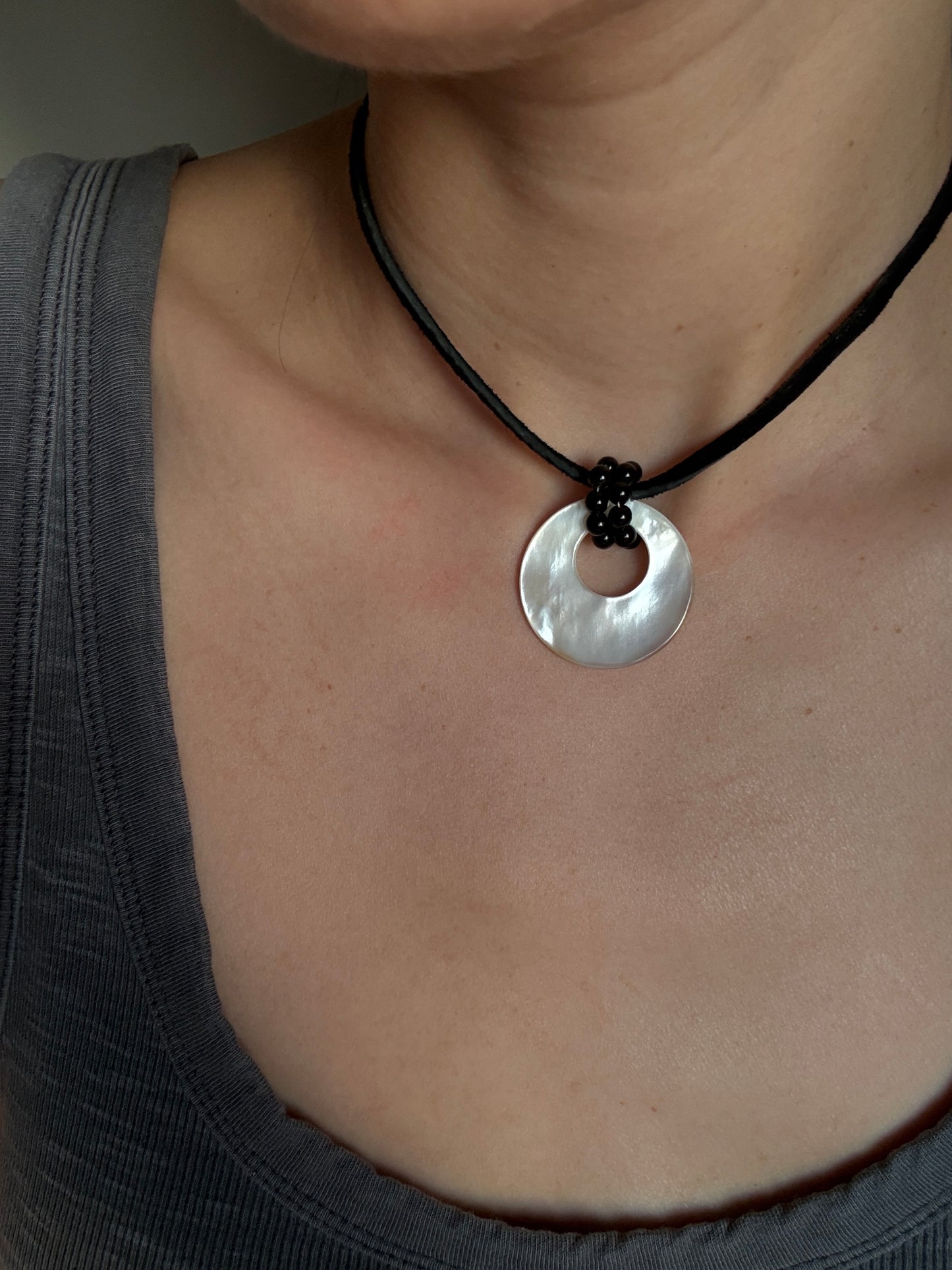 Black Obsidian/Mother-of-pearl Pendant Necklace